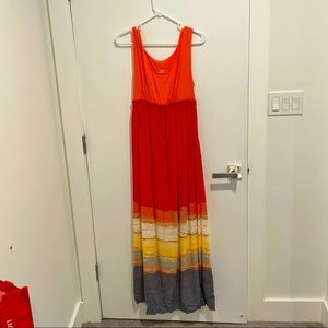 Maternity maxi dress